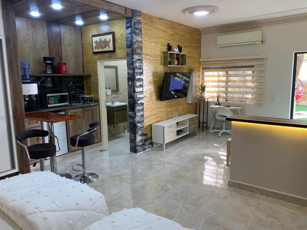 Tayoon Host Apartment Jarash Exterior photo